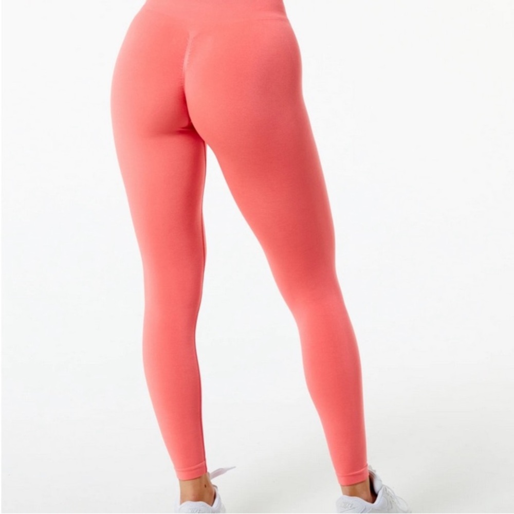 Alphalete Ultra-High Rise Legging Piixel Pink New in bag SMALL